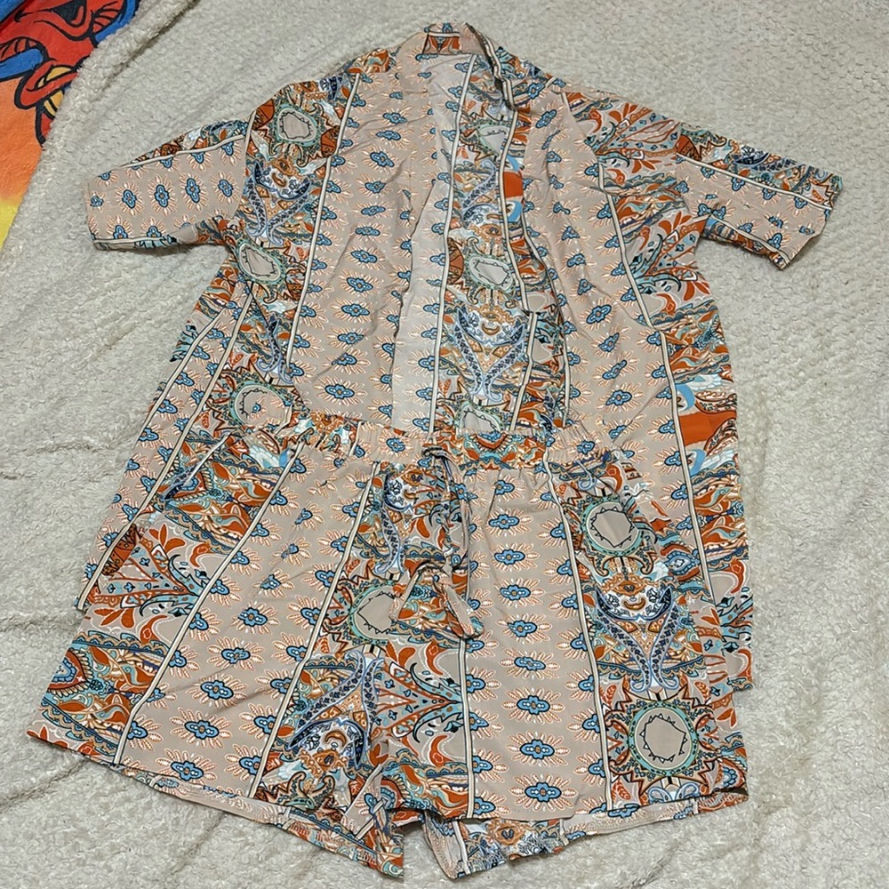 SHEIN VCAY Paisley Print Open Front Kimono & Shorts Without Cami Top